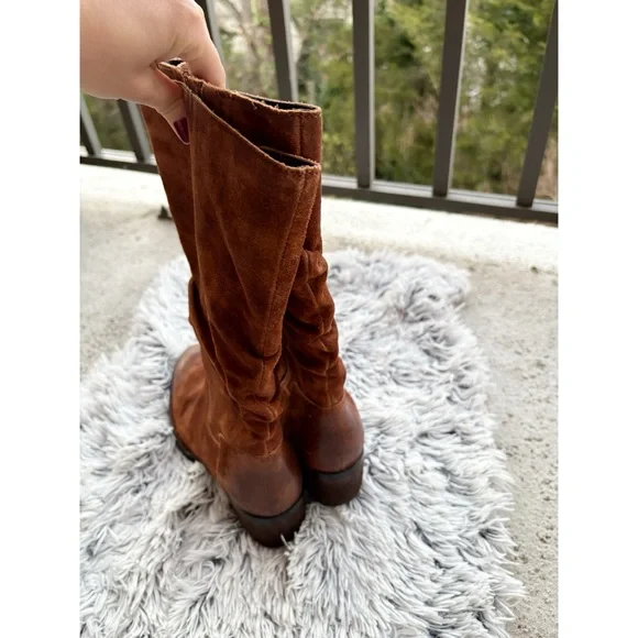 Born Mid Calf‎ Stretch Boots Brown